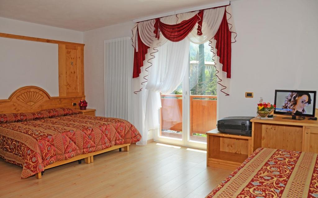 פאסו דל טונלה Hotel La Roccia חדר תמונה