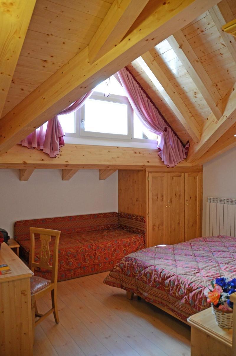 פאסו דל טונלה Hotel La Roccia מראה חיצוני תמונה