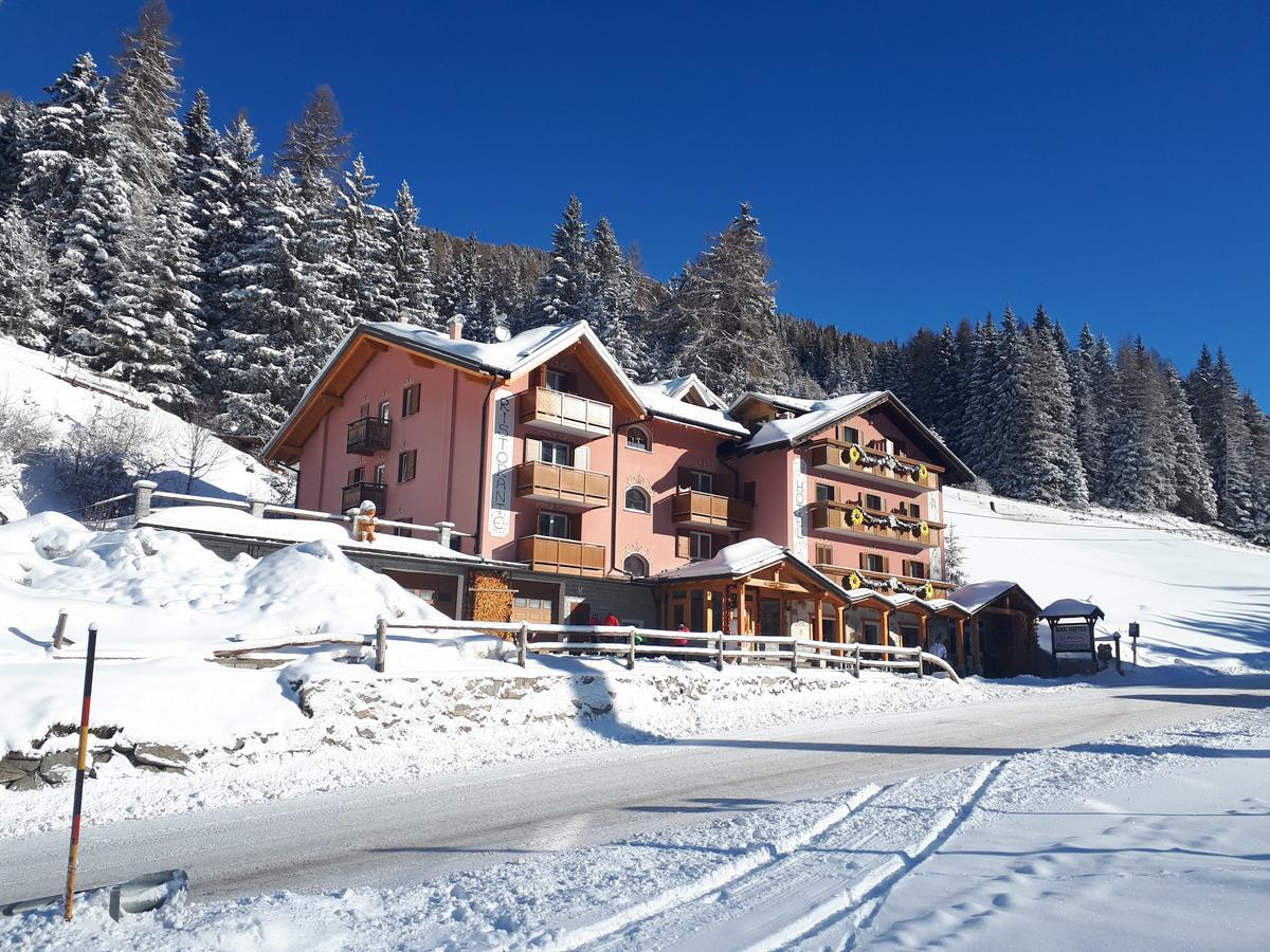 פאסו דל טונלה Hotel La Roccia מראה חיצוני תמונה